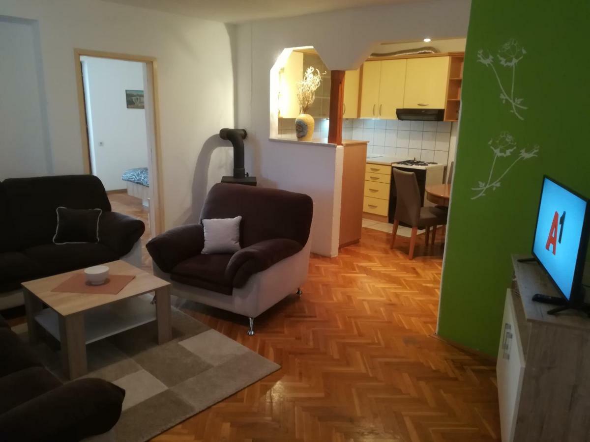 Apartman Lidija ลิฟโน ภายนอก รูปภาพ
